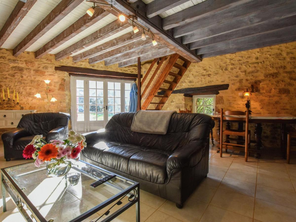 Cosy Holiday Home In Lantheuil With Garden Villefranche-du-Perigord Ngoại thất bức ảnh
