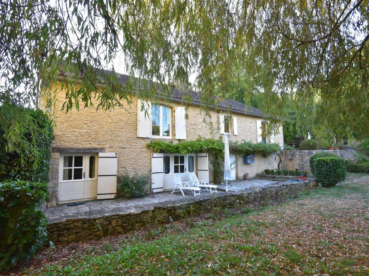 Cosy Holiday Home In Lantheuil With Garden Villefranche-du-Perigord Ngoại thất bức ảnh