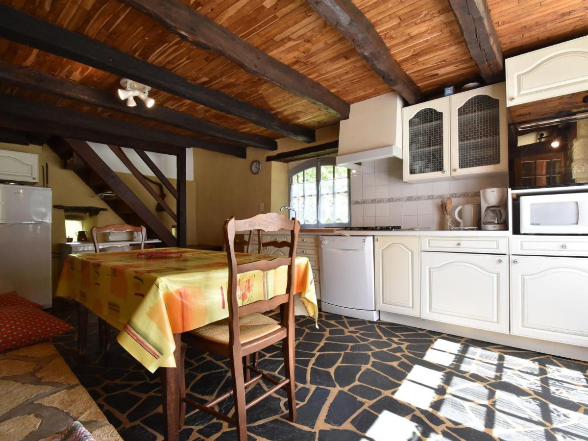 Cosy Holiday Home In Lantheuil With Garden Villefranche-du-Perigord Ngoại thất bức ảnh