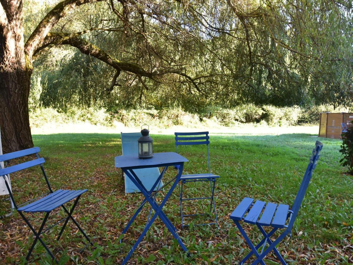 Cosy Holiday Home In Lantheuil With Garden Villefranche-du-Perigord Ngoại thất bức ảnh