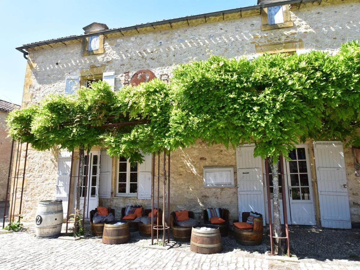 Cosy Holiday Home In Lantheuil With Garden Villefranche-du-Perigord Ngoại thất bức ảnh