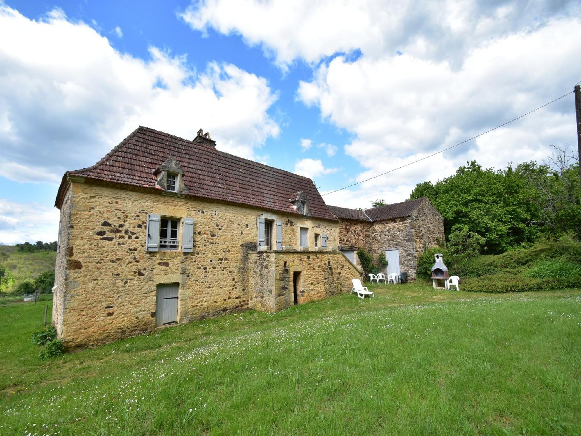Cosy Holiday Home In Lantheuil With Garden Villefranche-du-Perigord Ngoại thất bức ảnh